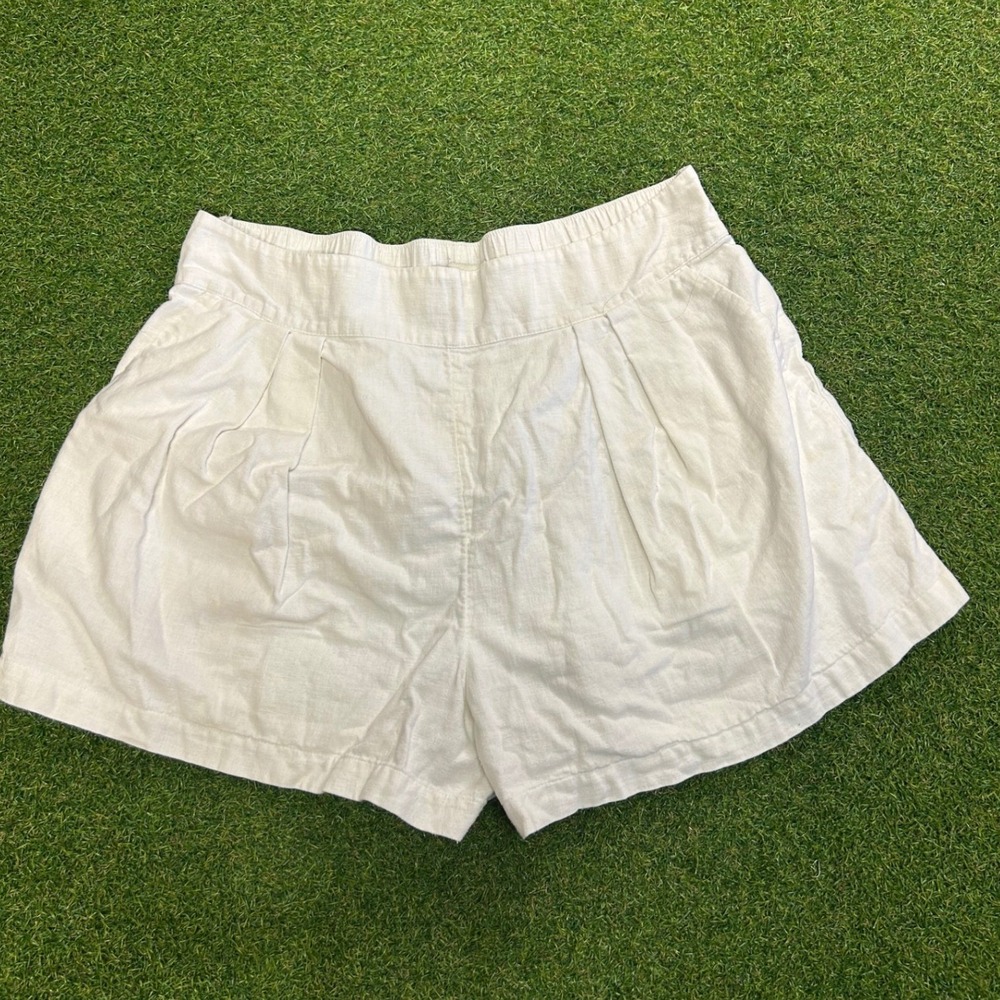 Abercrombie & Fitch Womens White Linen Blend High Waist Pleated Shorts Size L